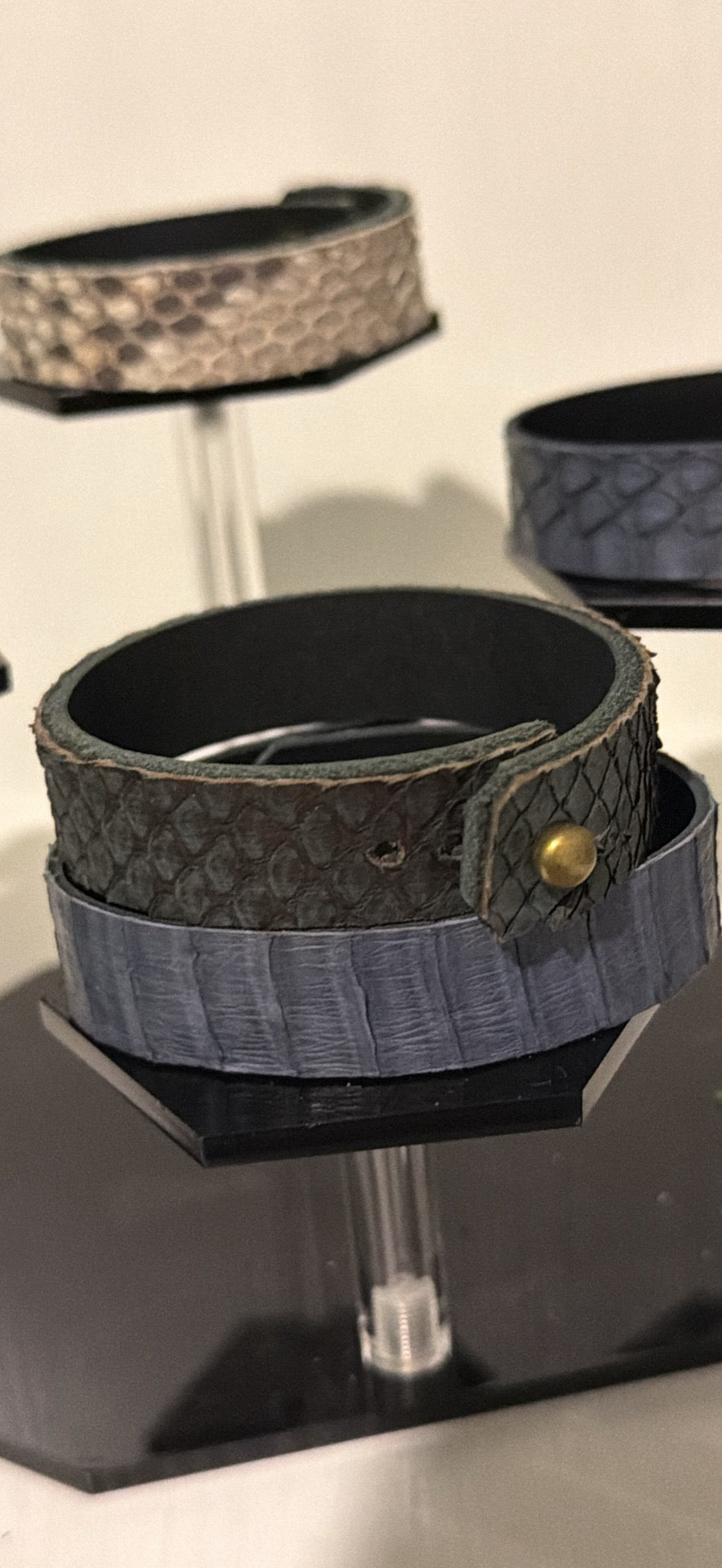 UNISEX LEATHER BRACELETS